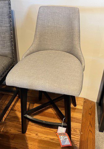 Canadel Downtown barstool on clearance